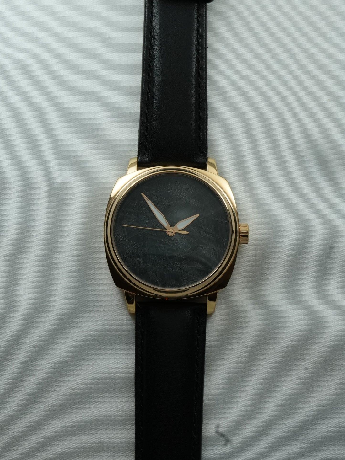 Muon - Black Meteorite/Rose Gold