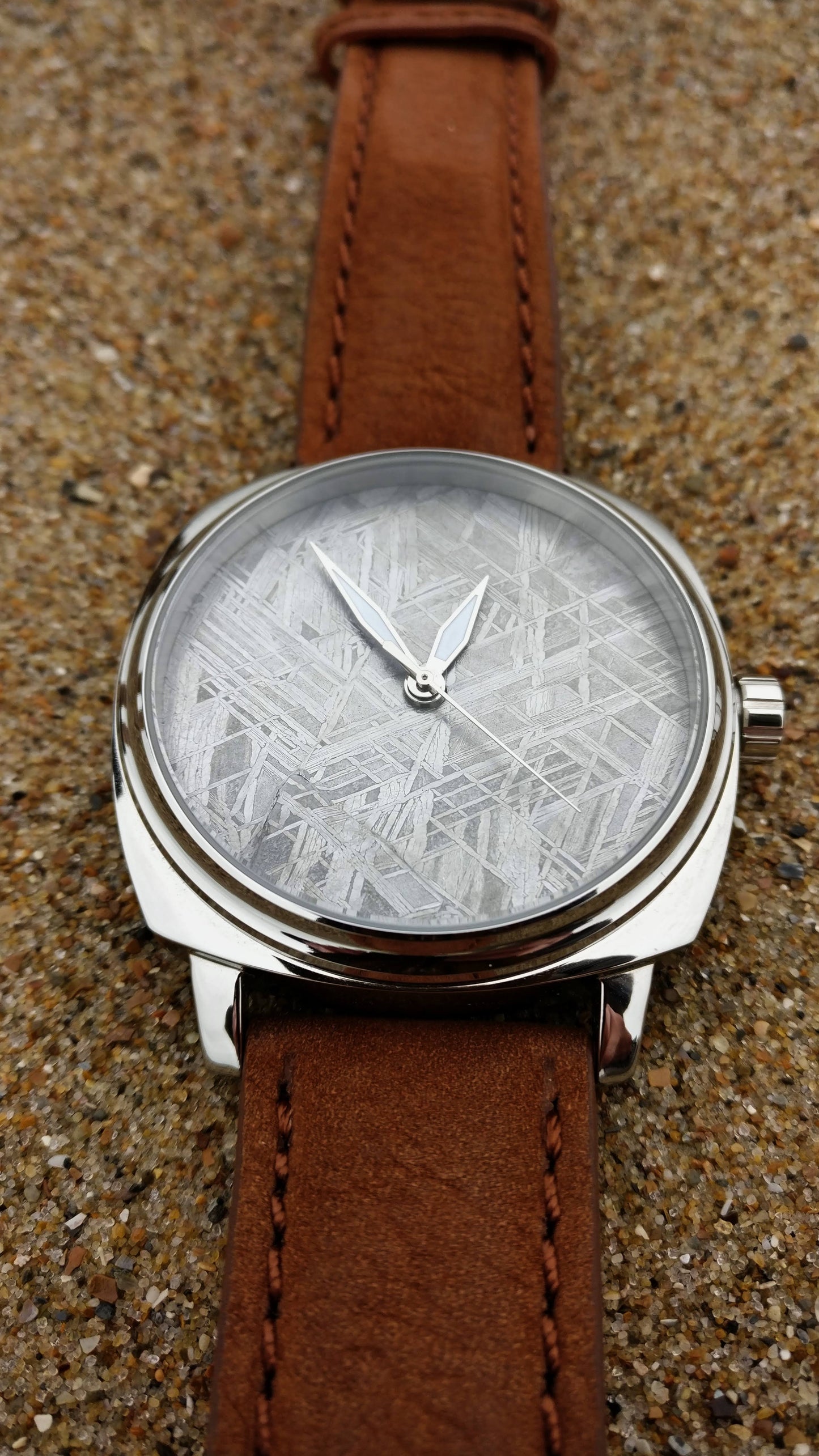 Muon - Grey Meteorite/Silver