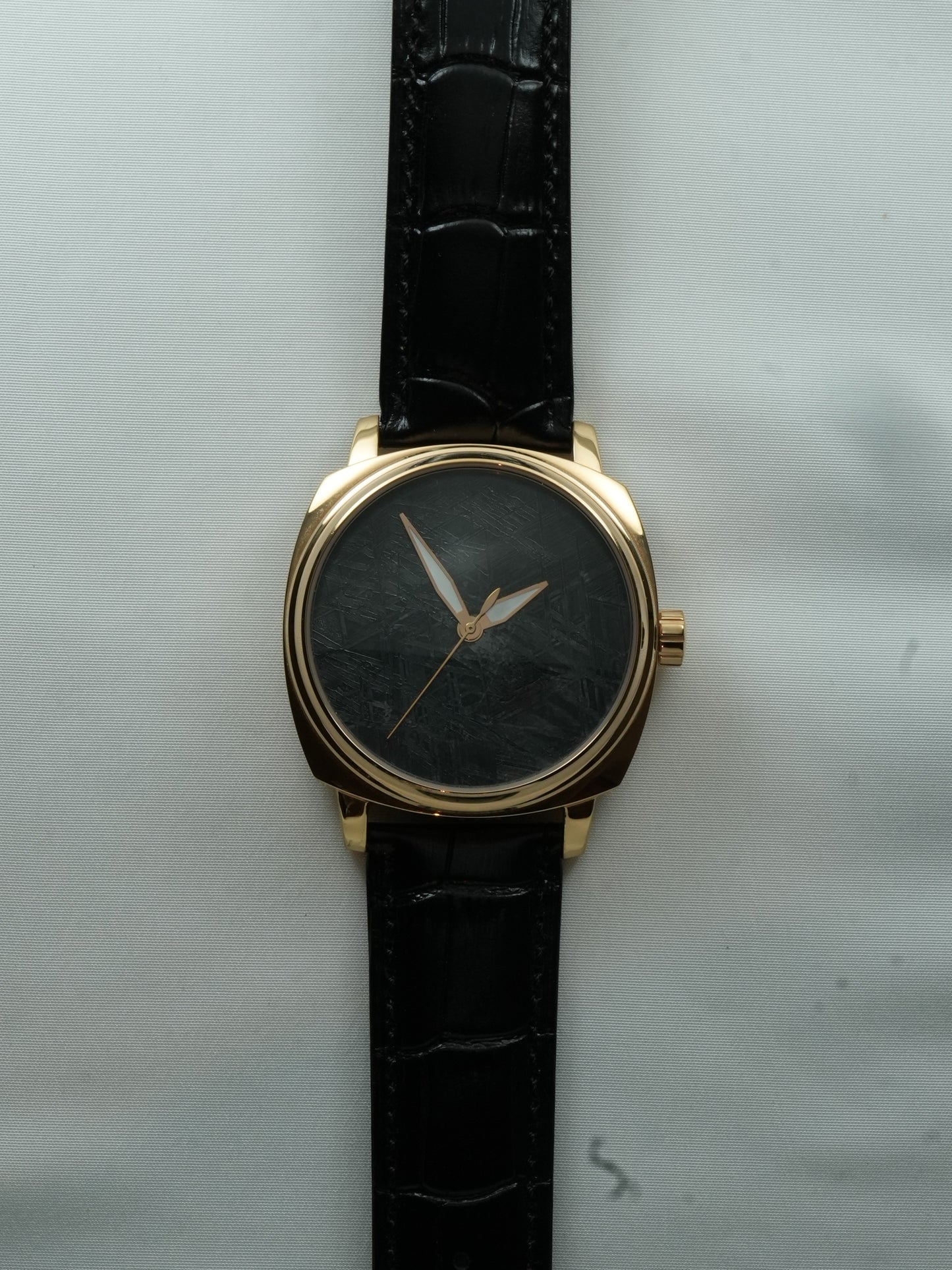 Muon - Black Meteorite/Rose Gold