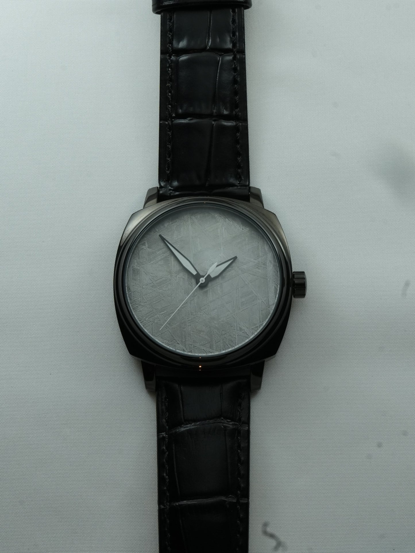 Muon - Grey Meteorite/Black