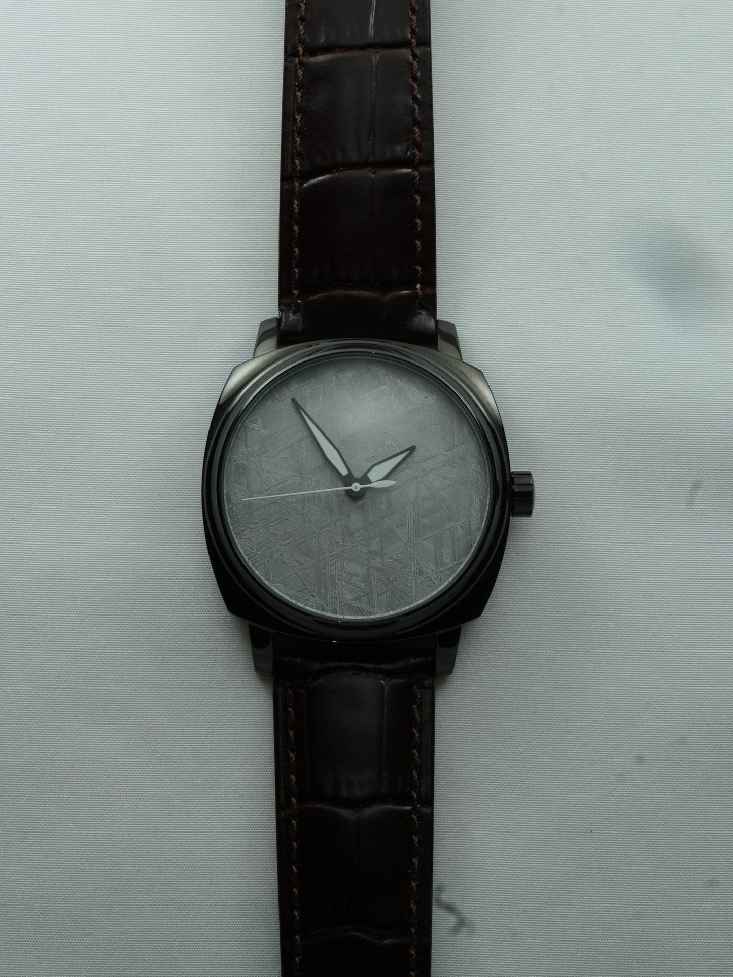 Muon - Grey Meteorite/Black
