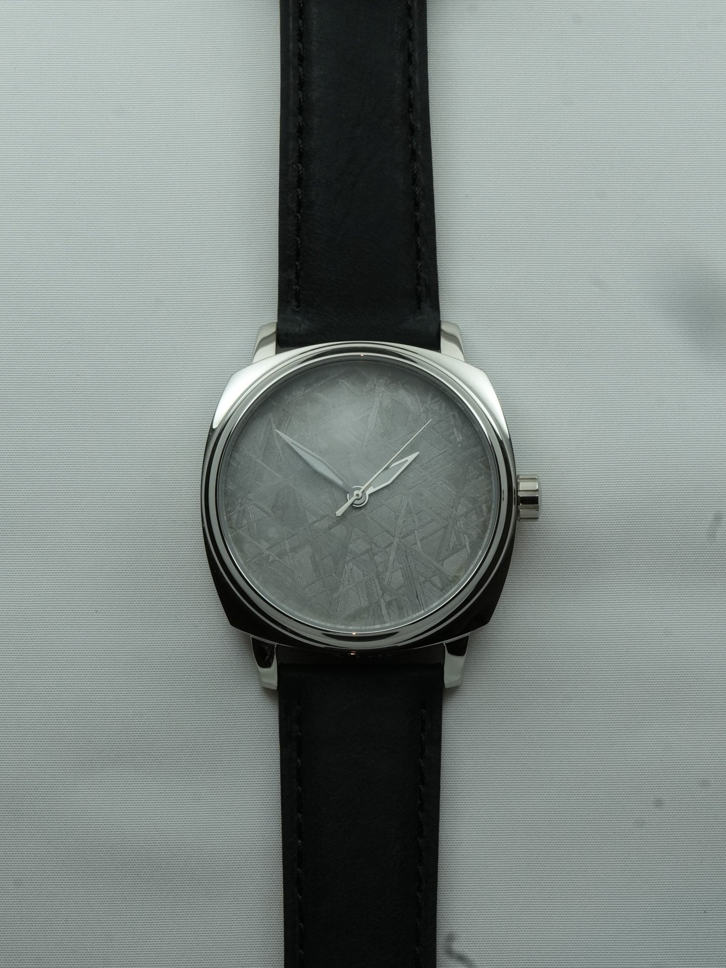 Muon - Grey Meteorite/Silver